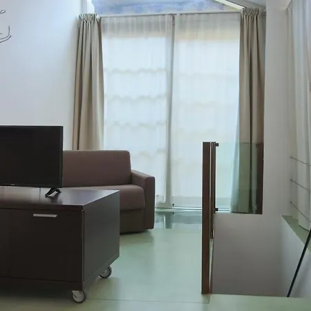 Appartement Italianway - *